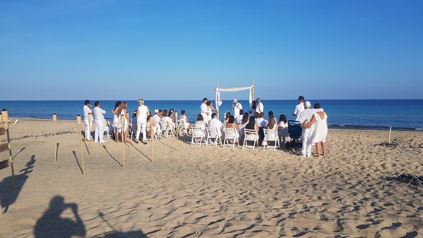 Wedding DJ & MC for beach weddings and destination weddings.